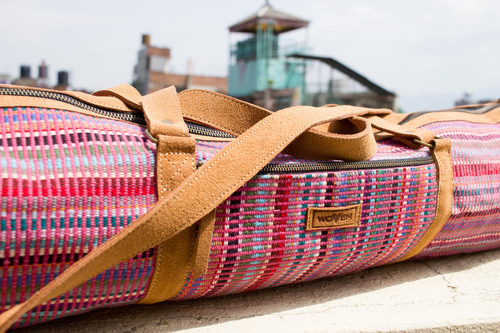 MUNIMUNI Aasha Top Yoga Mat Bag by Woven - Purple Recycle Pattern